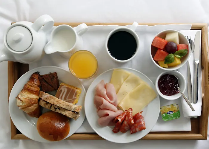 Lis Baixa Готель